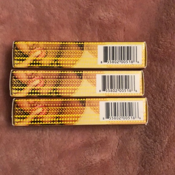 TyraBeauty - What Lipstick? - Picture 3 of 5